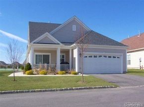 4 Oakhurst Court, Mount Sinai NY 11766