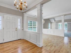 4 Oakhurst Court, Mount Sinai NY 11766