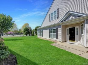 4 Oakhurst Court, Mount Sinai NY 11766