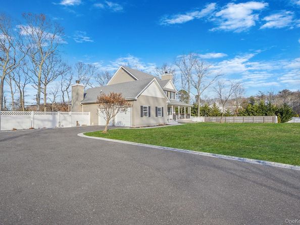 7 Sander Court, Middle Island NY 11953