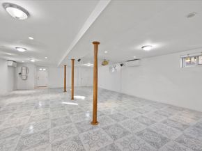 8132 265th Street, Glen Oaks NY 11004