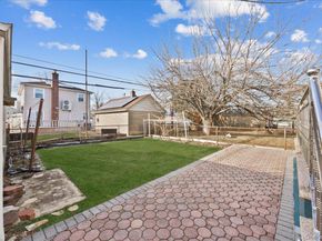 8132 265th Street, Glen Oaks NY 11004