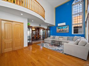 8132 265th Street, Glen Oaks NY 11004