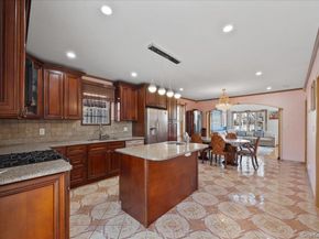 8132 265th Street, Glen Oaks NY 11004