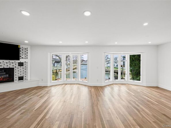 119 Alhambra Road, Massapequa NY 11758