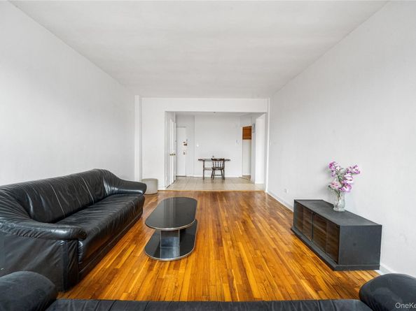 84-20 51 Avenue 5L, Elmhurst NY 11373