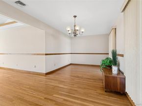 7 Joyce Lane, Commack NY 11725