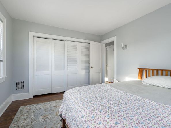 89-60 215th Street, Queens Village NY 11427