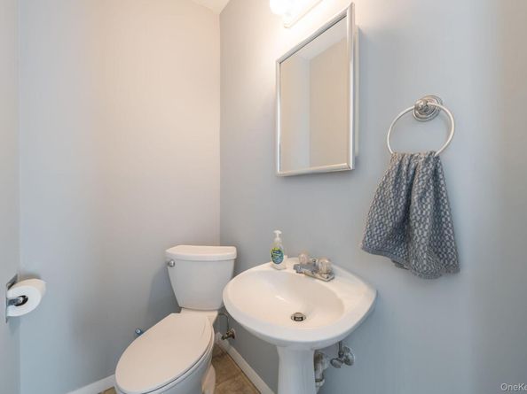 89-60 215th Street, Queens Village NY 11427