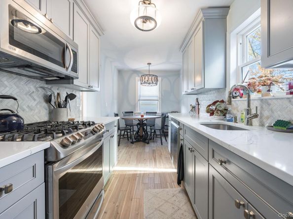 89-60 215th Street, Queens Village NY 11427