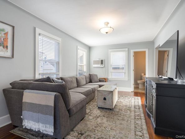 89-60 215th Street, Queens Village NY 11427