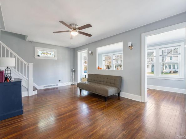 89-60 215th Street, Queens Village NY 11427