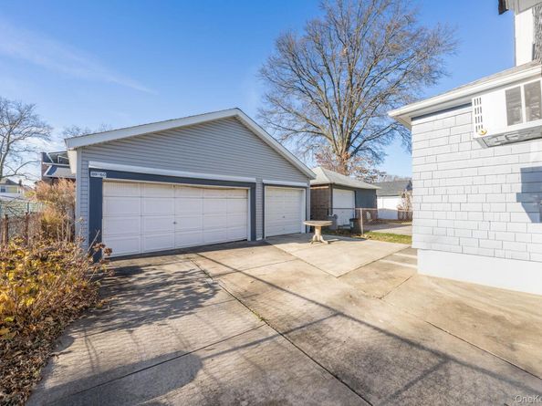 89-60 215th Street, Queens Village NY 11427