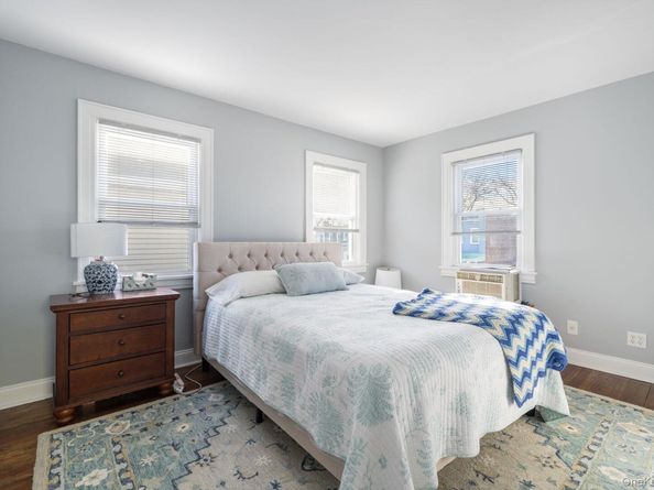 89-60 215th Street, Queens Village NY 11427