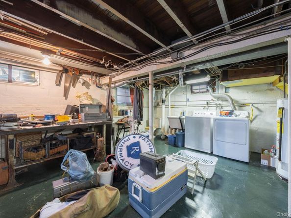 89-60 215th Street, Queens Village NY 11427