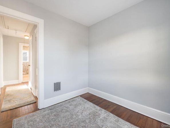 89-60 215th Street, Queens Village NY 11427