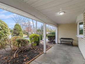 22 Ballad Lane, Stony Brook NY 11790