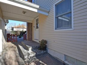 7 Maple Road, Middle Island NY 11953