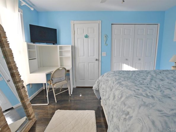 7 Maple Road, Middle Island NY 11953