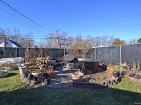 7 Maple Road, Middle Island NY 11953