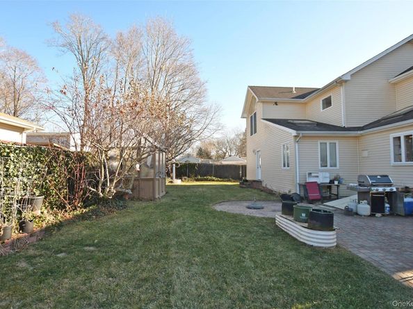 7 Maple Road, Middle Island NY 11953