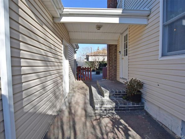 7 Maple Road, Middle Island NY 11953