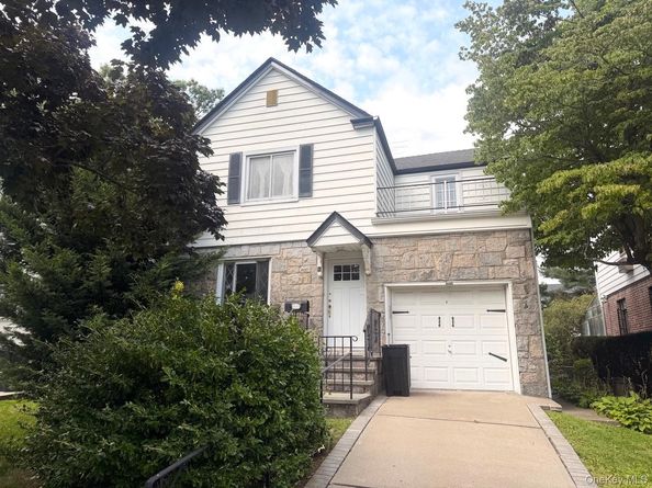 80-50 214th Street, Hollis Hills NY 11427