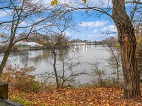 600 Pelham Road A2D, New Rochelle NY 10805