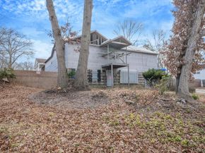 58 W Denis Lane, Coram NY 11727