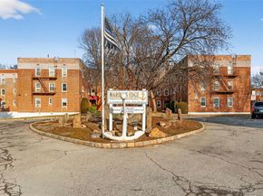 10 Davenport Avenue 1F, New Rochelle NY 10805