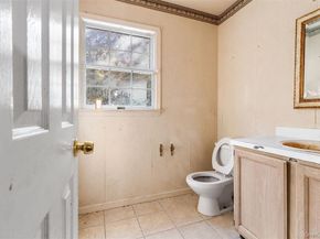 34 Andys Lane, Eastport NY 11941