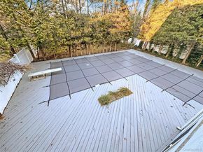 7 Carnaby Avenue, Coram NY 11727