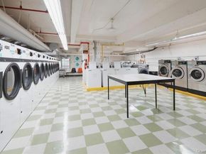 142-05 Roosevelt Avenue 517, Flushing NY 11354