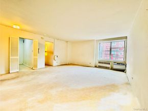 142-05 Roosevelt Avenue 517, Flushing NY 11354