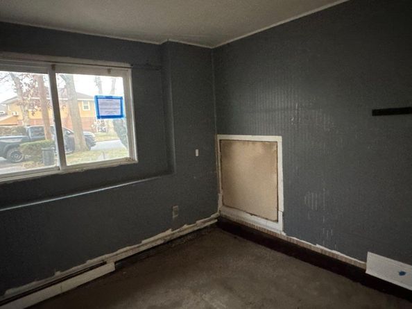 461 Skidmore Road, Deer Park NY 11729