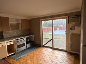 461 Skidmore Road, Deer Park NY 11729