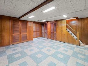 41-29 248th Street, Little Neck NY 11363