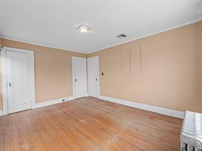 41-29 248th Street, Little Neck NY 11363