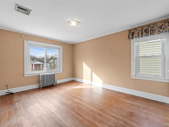 41-29 248th Street, Little Neck NY 11363