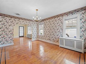 41-29 248th Street, Little Neck NY 11363