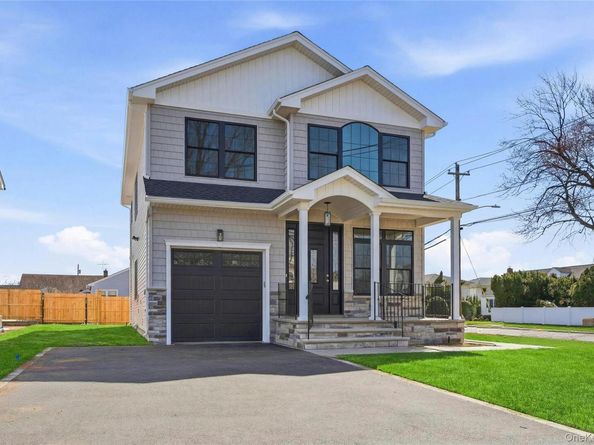 3380 Woodward Avenue, Wantagh NY 11793