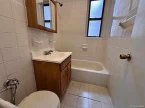 225 Bennett Avenue 2R, New York (Manhattan) NY 10040