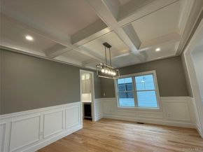 473 Andrews Road, Mineola NY 11501