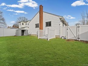 88 N Penataquit Avenue, Bay Shore NY 11706