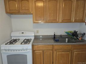 1332 Metropolitan Avenue 6K, Bronx NY 10462