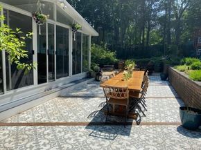 7 Flamingo Drive, Smithtown NY 11787