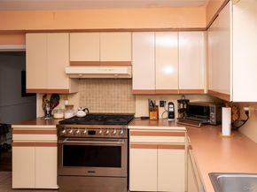 24 Whaley Street, Freeport NY 11520