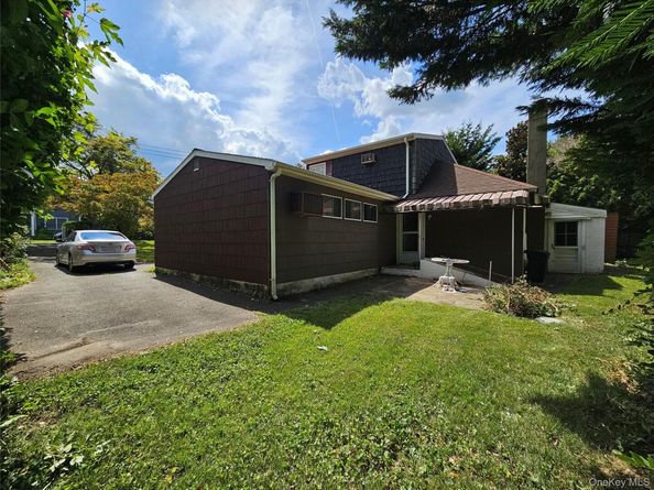 28 Cross Street, Locust Valley NY 11560