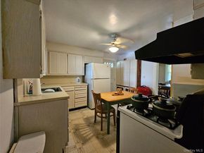 28 Cross Street, Locust Valley NY 11560