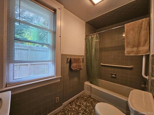 28 Cross Street, Locust Valley NY 11560